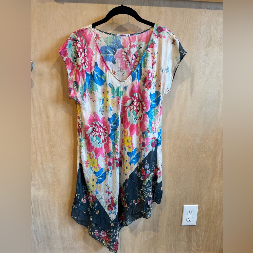 Johnny Was Flower Tunic Silk Top. Size small